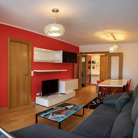 Piso Cerca Del Mar Con Parque Infantil Y Cancha De Baloncesto Apartment *