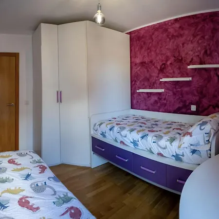 Piso Cerca Del Mar Con Parque Infantil Y Cancha De Baloncesto Apartamento *